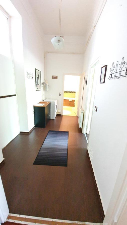 Deak Apartman Шопрон Экстерьер фото